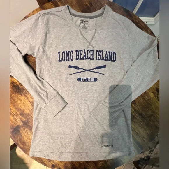 BOTTOMS OUT | ladies Long Beach Island t-shirt. Size: L. - Picture 3 of 10
